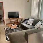 Departamento céntrico junto al parque